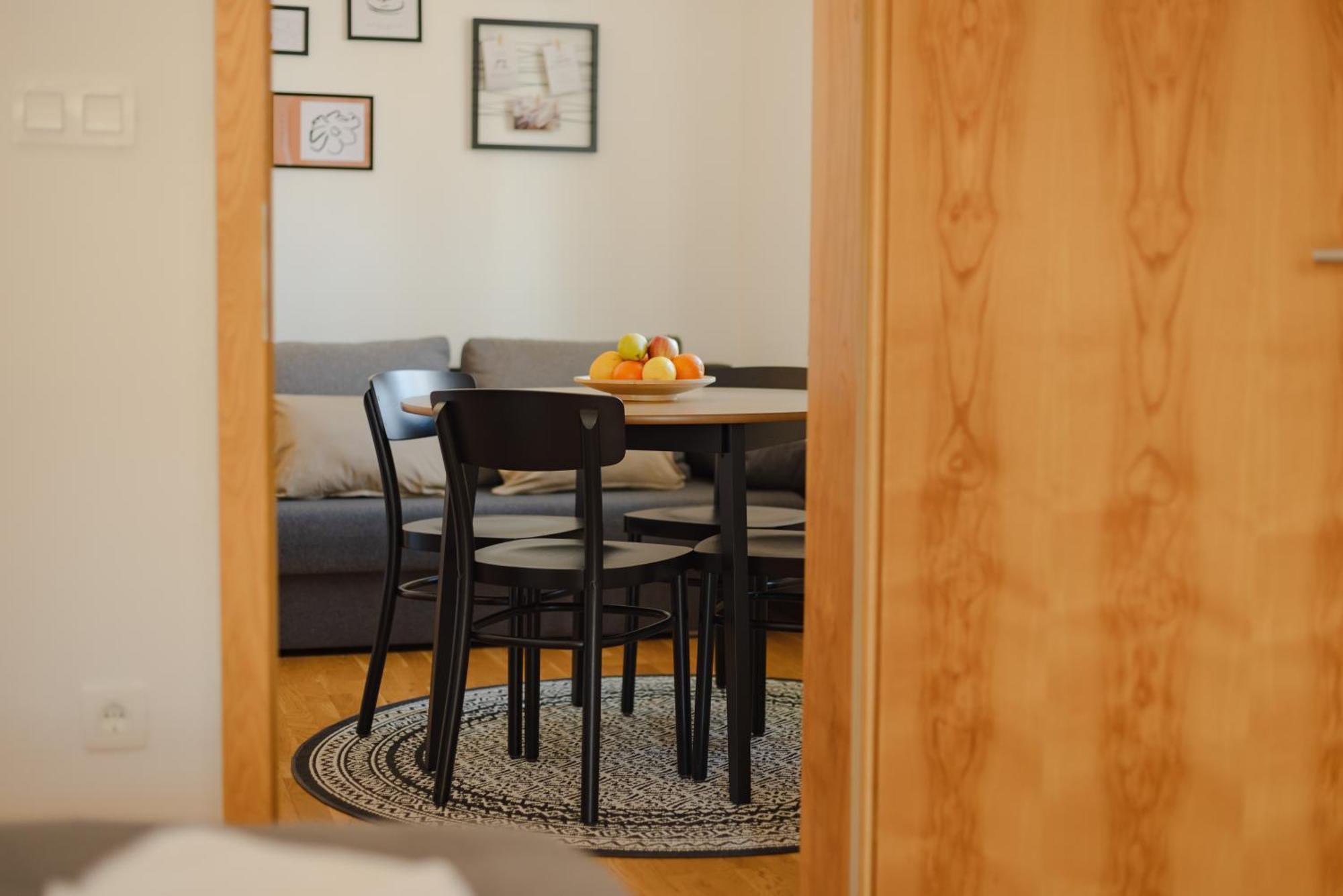 לובליאנה Vila Klara Apartments מראה חיצוני תמונה