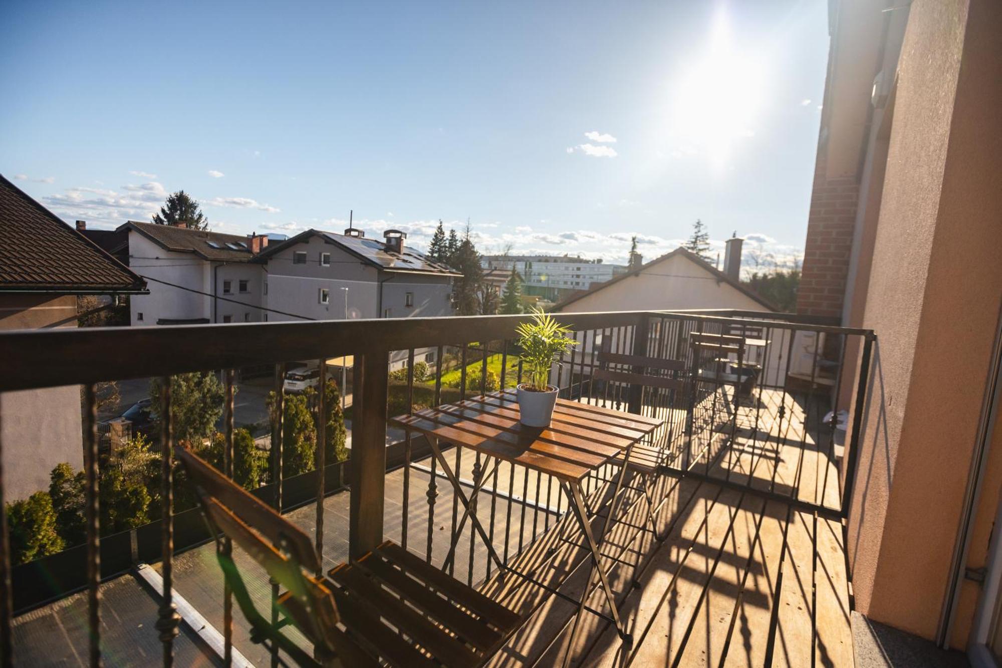 לובליאנה Vila Klara Apartments מראה חיצוני תמונה
