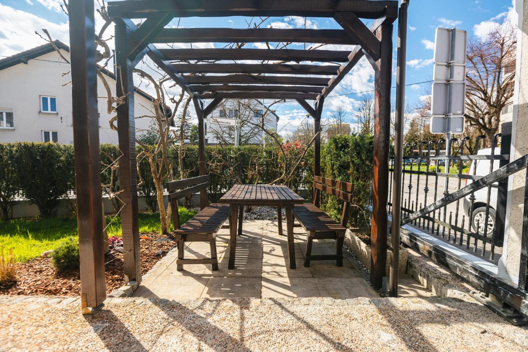 לובליאנה Vila Klara Apartments מראה חיצוני תמונה